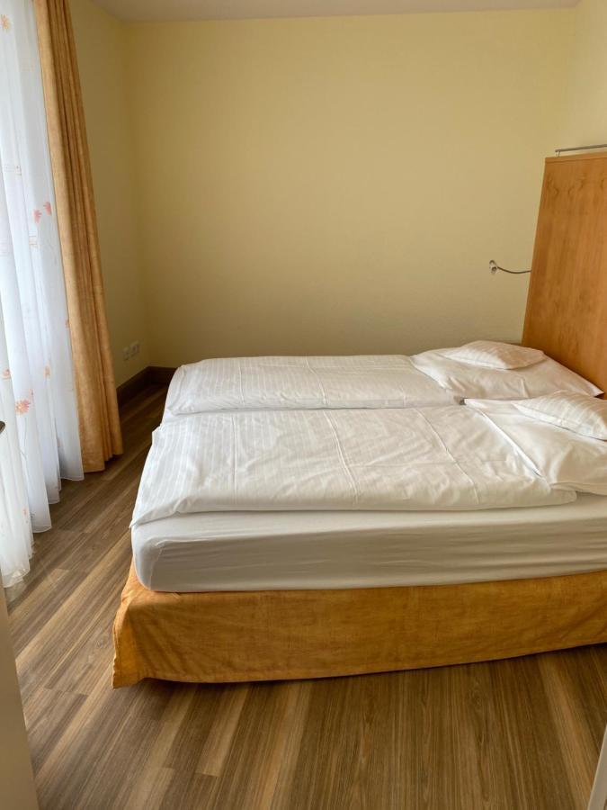Nordseehotel Benser Hof Am Hafen Bensersiel Eksteriør billede