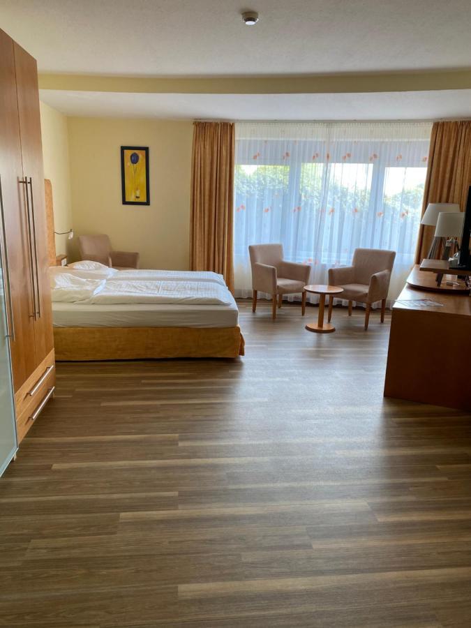 Nordseehotel Benser Hof Am Hafen Bensersiel Eksteriør billede