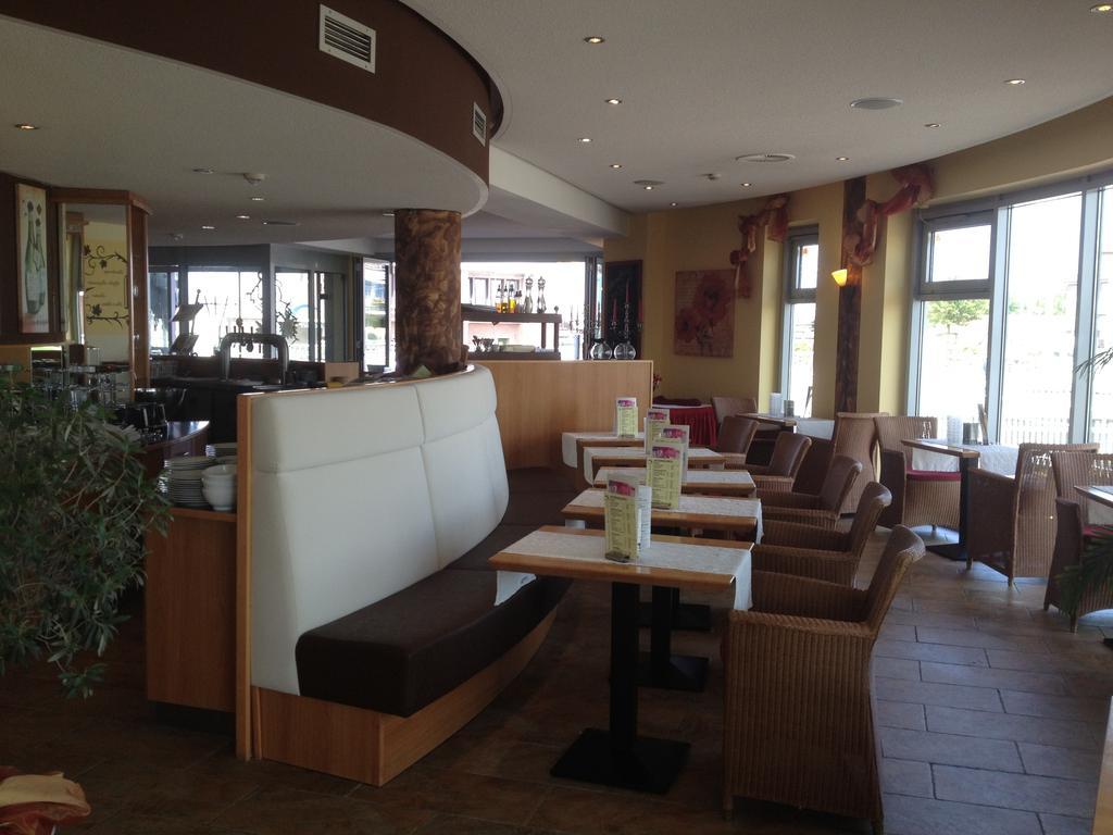 Nordseehotel Benser Hof Am Hafen Bensersiel Eksteriør billede