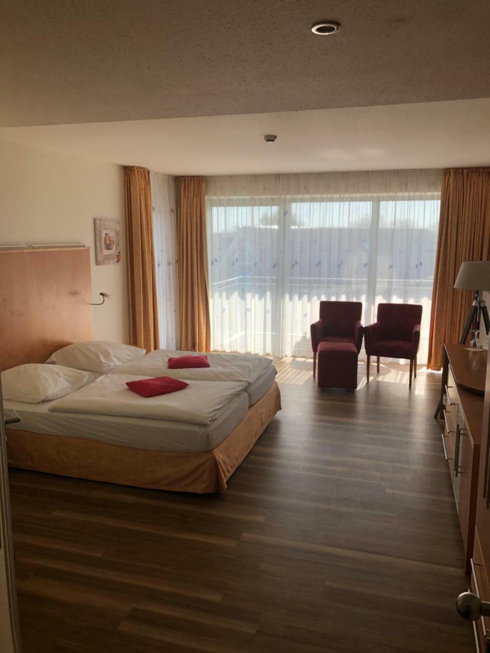 Nordseehotel Benser Hof Am Hafen Bensersiel Eksteriør billede