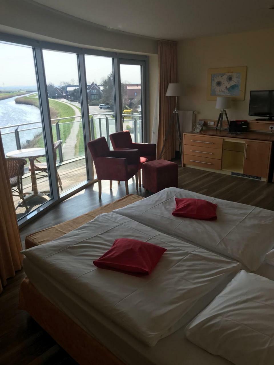 Nordseehotel Benser Hof Am Hafen Bensersiel Eksteriør billede