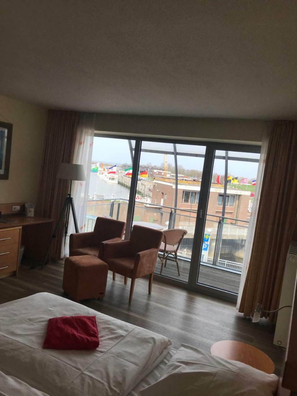 Nordseehotel Benser Hof Am Hafen Bensersiel Eksteriør billede